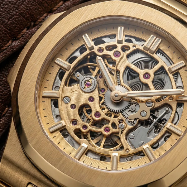 Relógio LongLux Patton — resistência à água 3 BAR e ponteiros luminosos para uso diário